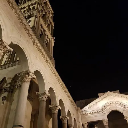 Our Chapter Appartement *